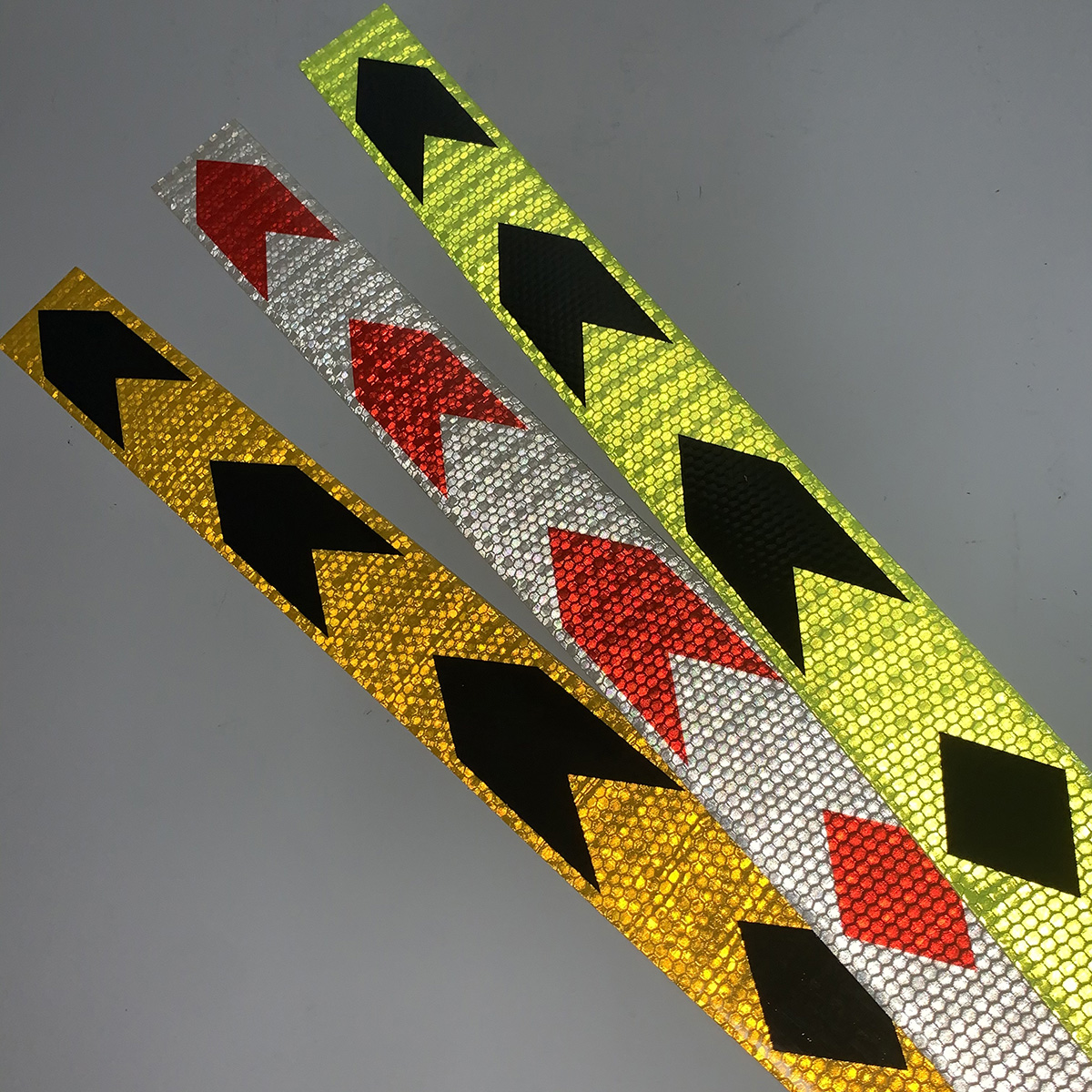 5*90cm PVC Honeycomb Arrow Safety Warning Reflective Stickers for Trucks